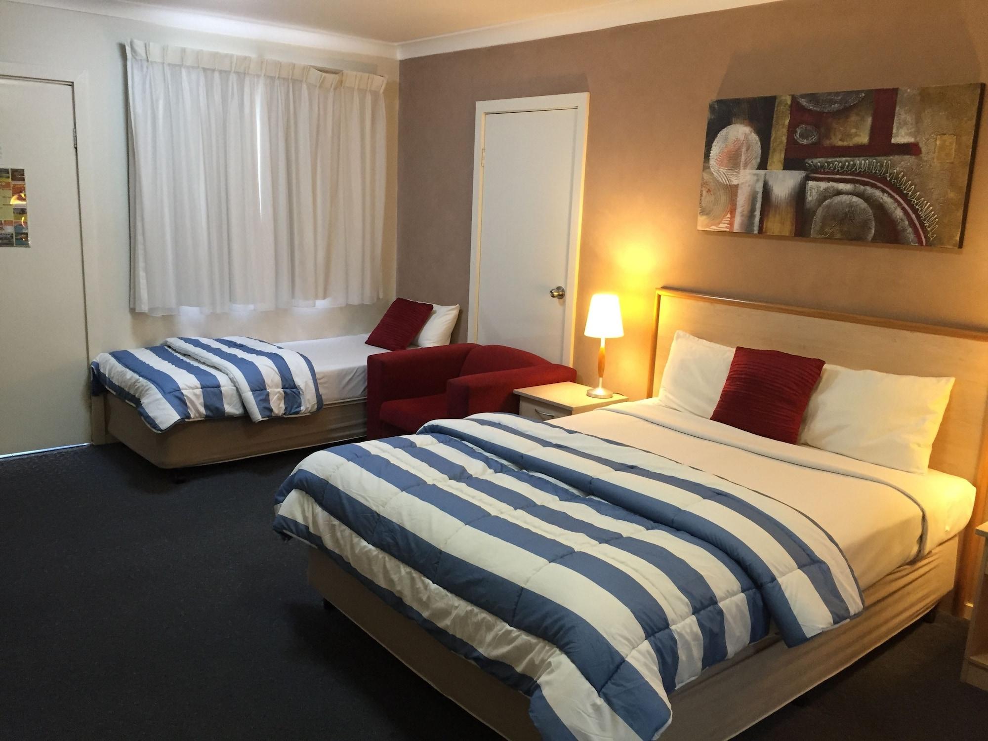 Golf Links Motel Тамуорт Экстерьер фото