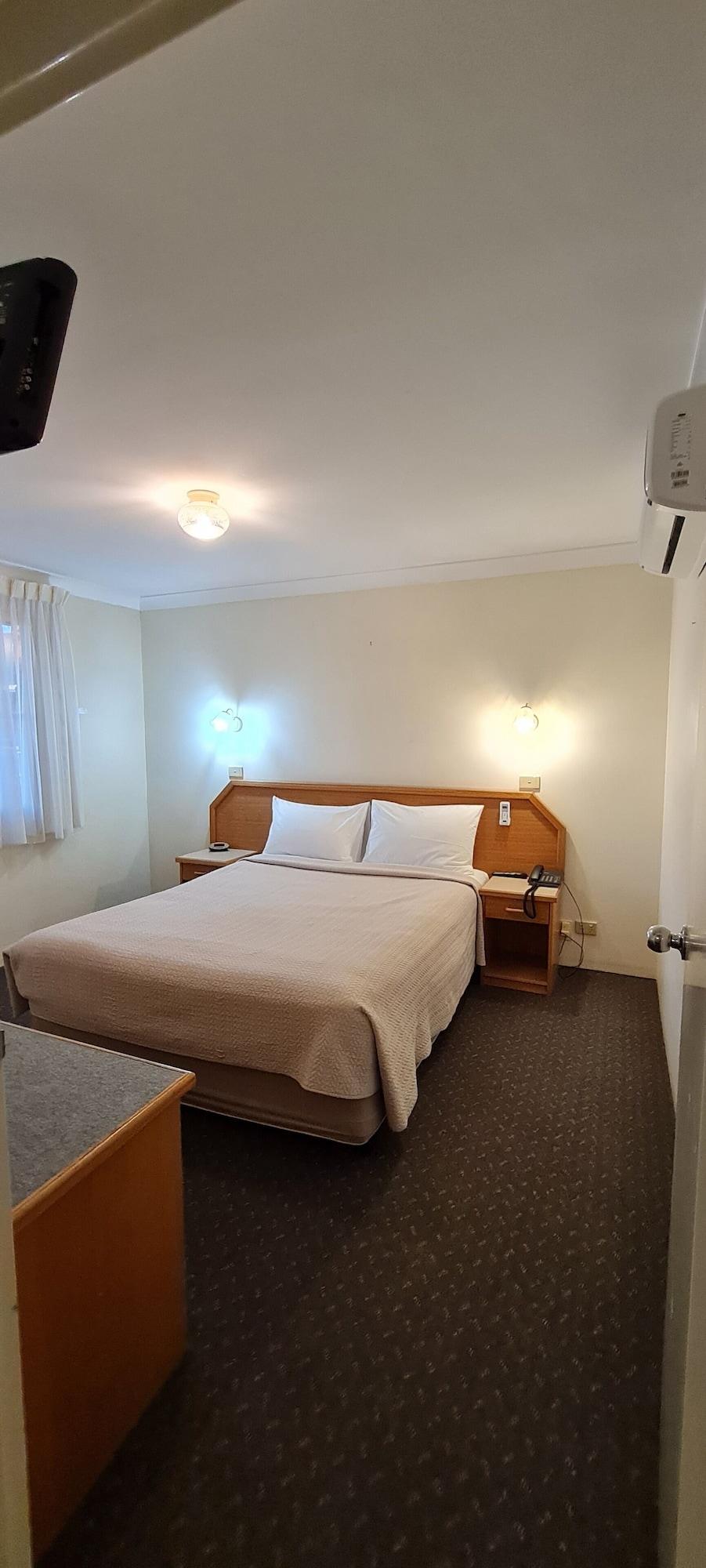 Golf Links Motel Тамуорт Экстерьер фото