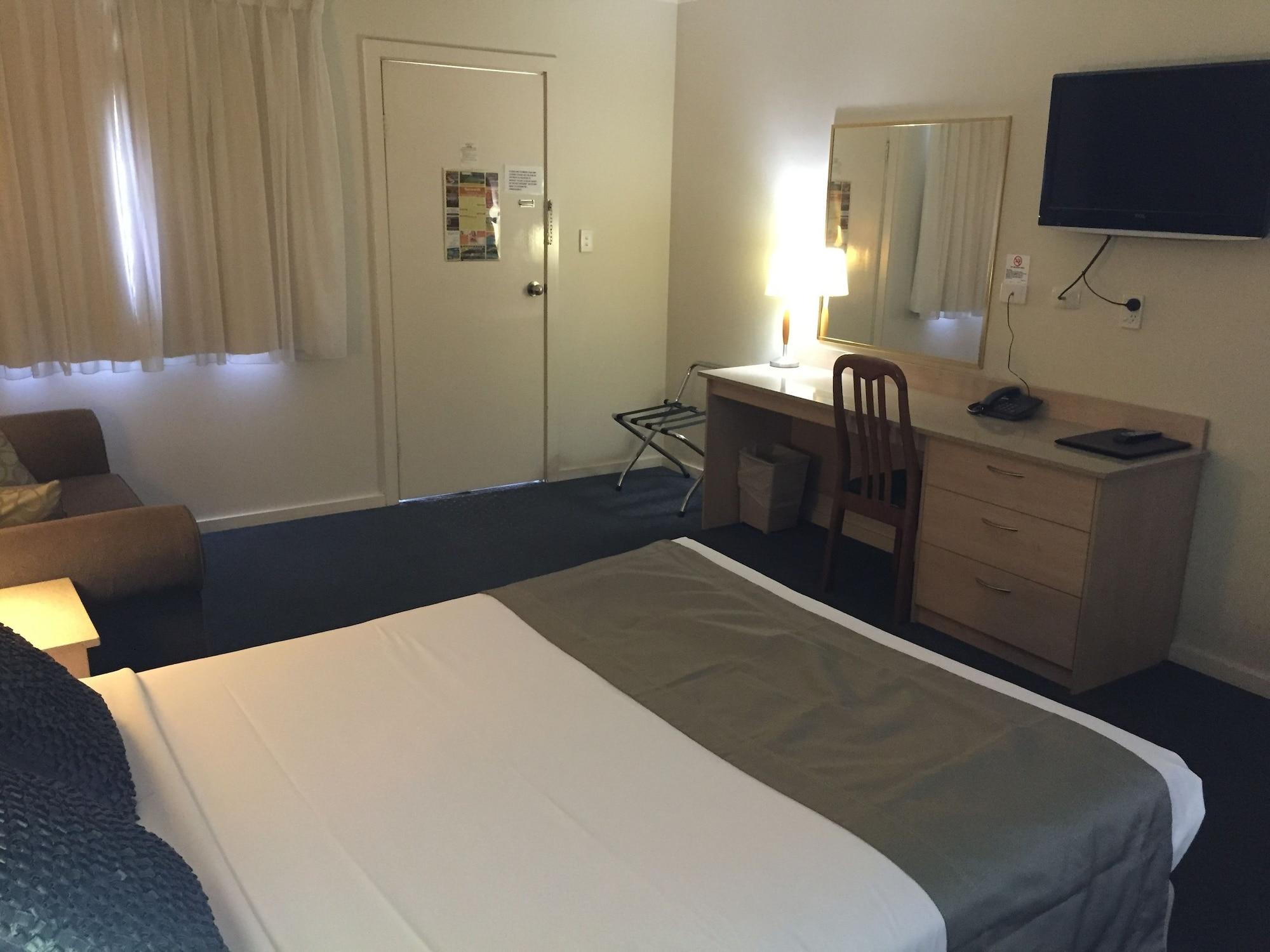 Golf Links Motel Тамуорт Экстерьер фото