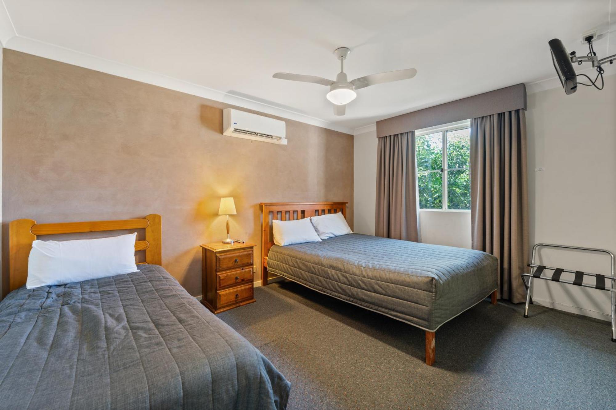 Golf Links Motel Тамуорт Экстерьер фото