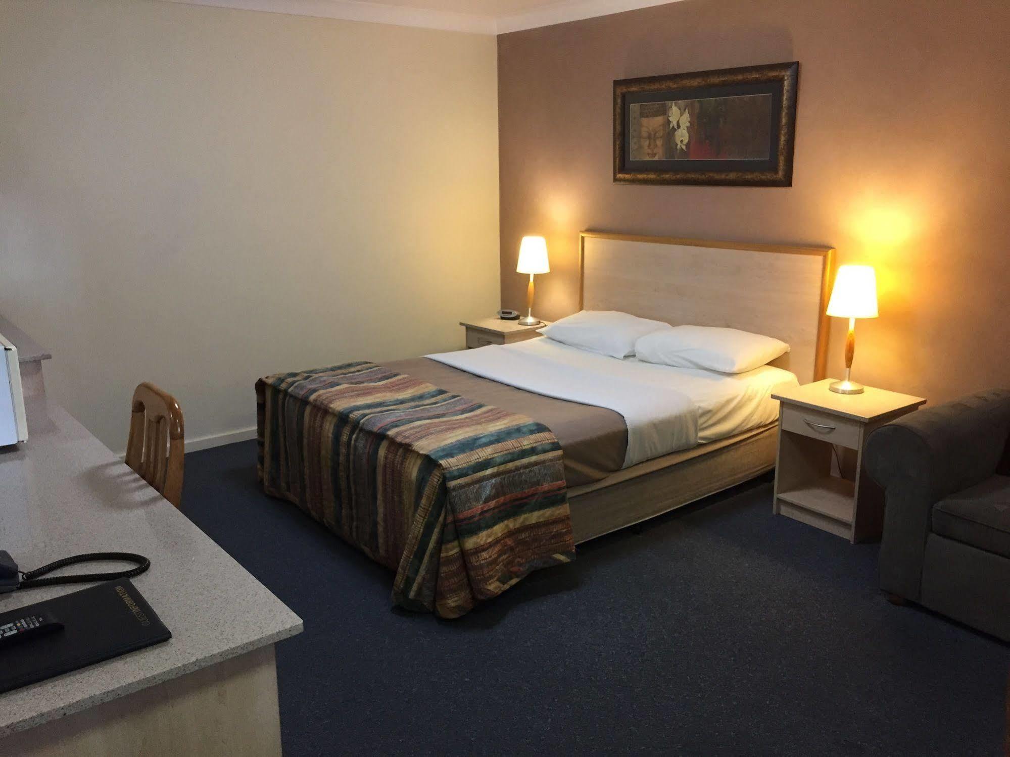 Golf Links Motel Тамуорт Экстерьер фото